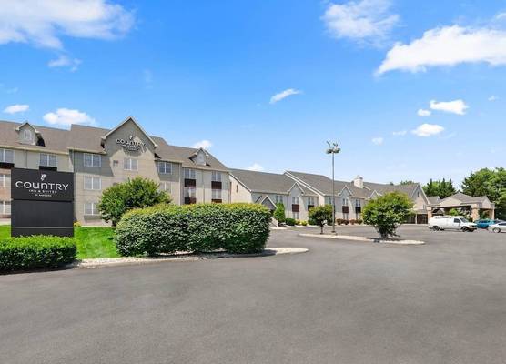 Country Inn & Suites by Radisson, Roanoke, VA 1