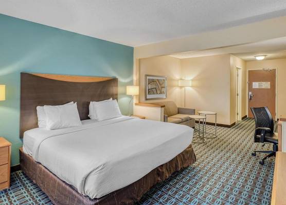 SureStay by Best Western Mount Pleasant Racine 1