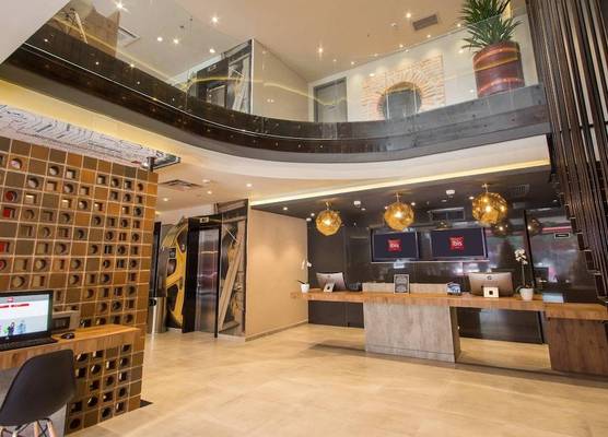 ibis Cucuta 1