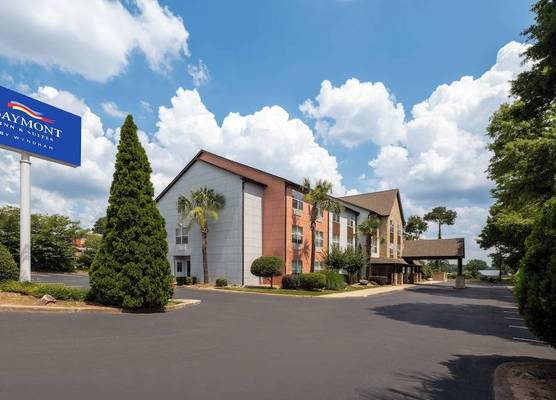 Baymont Inn & Suites by Wyndham Morrow - Atlanta I-75 South 1