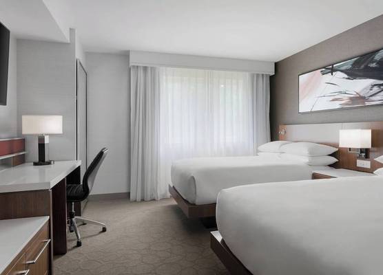 Delta Hotels by Marriott Burlington 1
