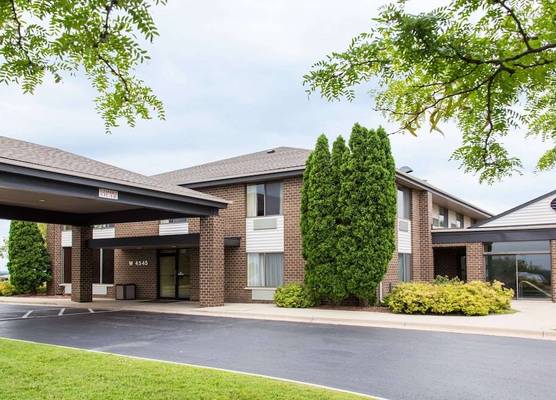 Days Inn by Wyndham Johnson Creek 1