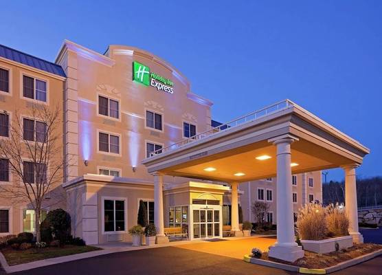 Holiday Inn Express BOSTON-MILFORD by IHG 1