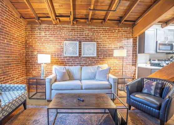 The Lofts at Downtown Salem 1