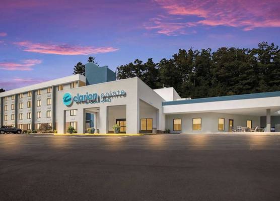 Clarion Pointe Sylva near Cherokee Area 1