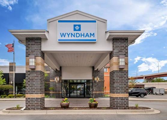 Wyndham Bloomington - Mall of America 1
