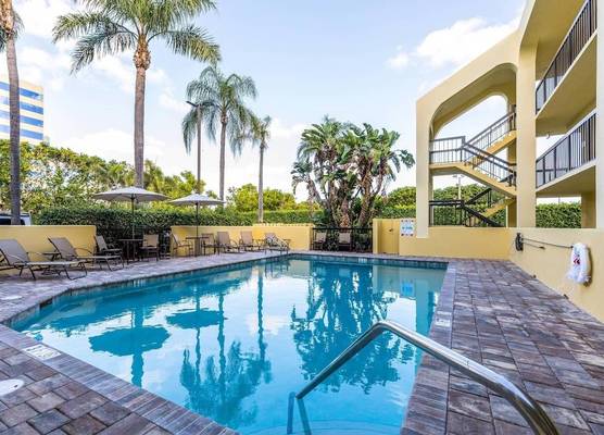 Quality Inn Palm Beach International Airport 1