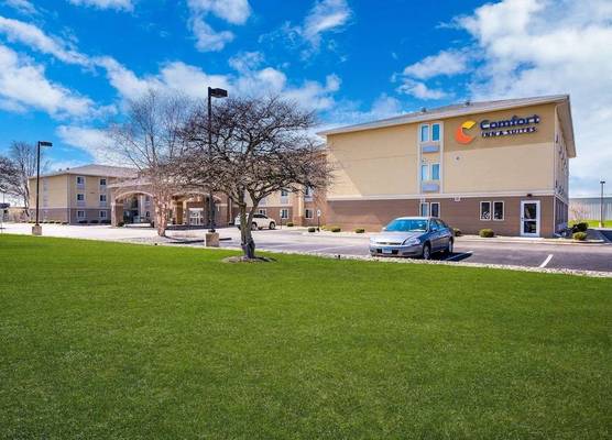 Comfort Inn & Suites Springfield I-55 1