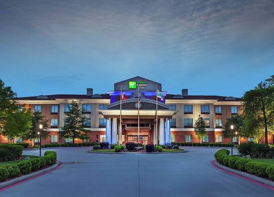 Holiday Inn Express & Suites ORANGE by IHG 1