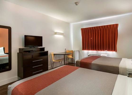 Motel 6 Moncton, NB 1