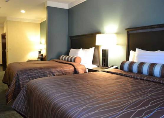 Red River Inn and Suites 1