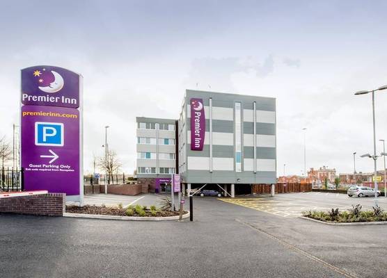 Premier Inn Birkenhead Town Centre 1