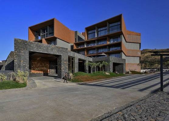Aria Resort & Spa 1