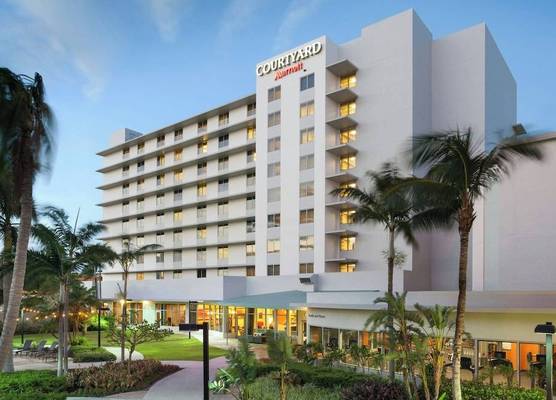Courtyard by Marriott Miami Airport 1
