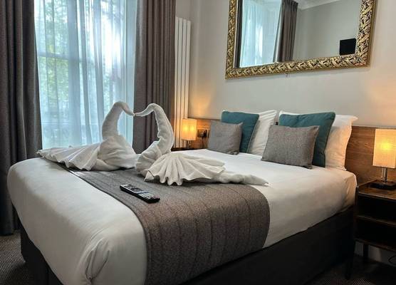 Tudor Court Hotel 1