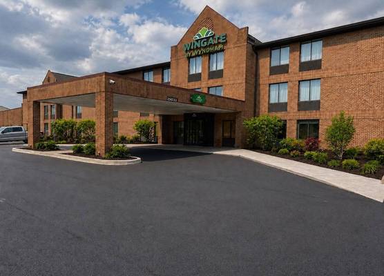Wingate by Wyndham Livonia 1