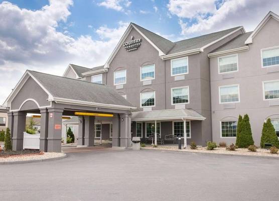 Country Inn & Suites by Radisson, Columbus West, OH 1