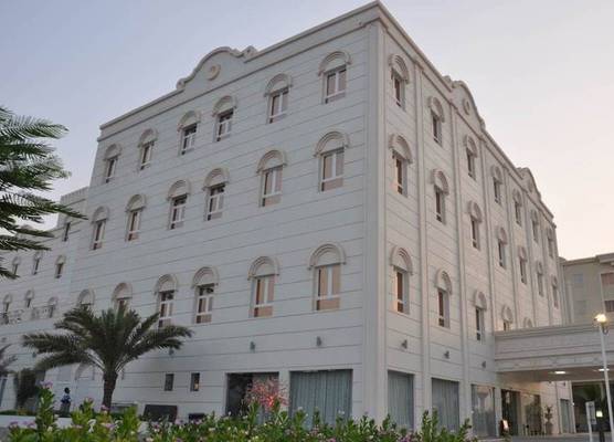 Royal Gardens Hotel 1