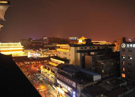 Ji Hotel (Xi'an Bell Drum Towers) 1
