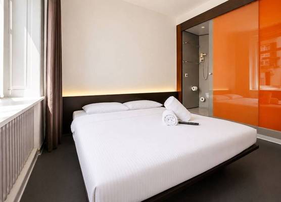 easyHotel Zürich City Centre 1