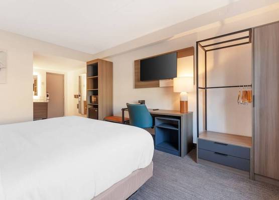 Comfort Inn & Suites Beaver Dam 1