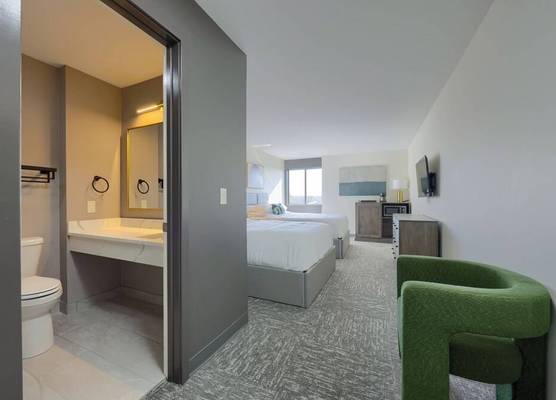 Lititz Pointe Inn and Suites 1
