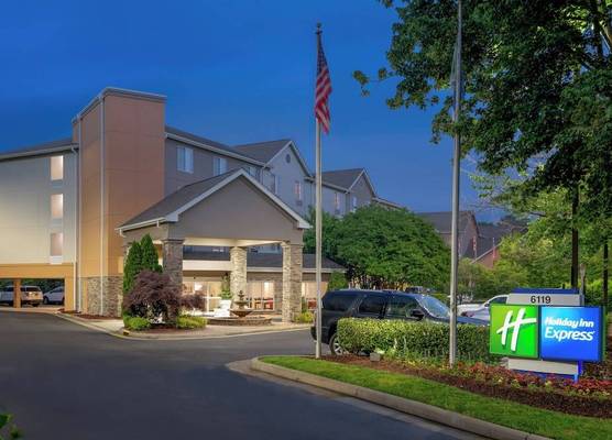 Holiday Inn Express CHAPEL HILL by IHG 1