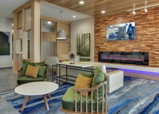 Fairfield Inn and Suites by Marriott Houston Brookhollow 1