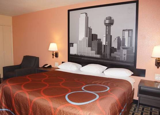 Super 8 by Wyndham Farmers Branch/North Dallas 1