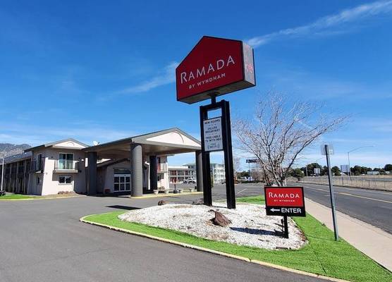 Ramada by Wyndham Flagstaff East 1