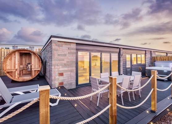 Hot Tub Haven with Dreamy Sea Vista! 1