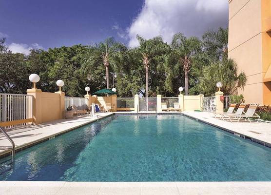 La Quinta by Wyndham Miami Airport East 1