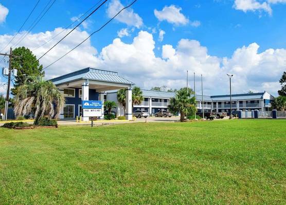 Americas Best Value Inn Gonzales 1