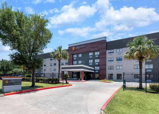 La Quinta by Wyndham Houston NW Brookhollow 1