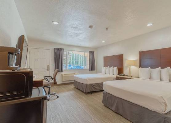 The Yosemite Inn 1