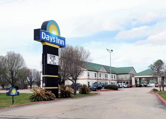 Days Inn by Wyndham Denham Springs-Baton Rouge East 1