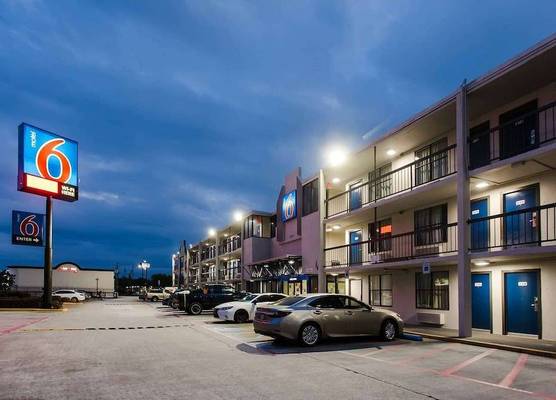 Studio 6 Houston TX Medical Center NRG Stadium 1