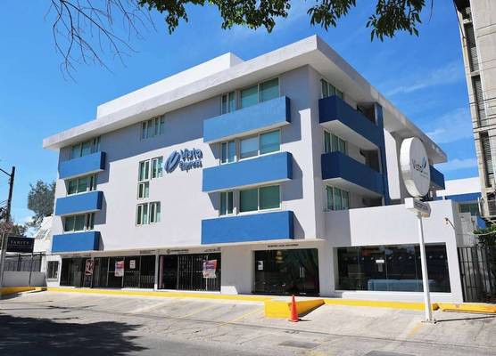 Vista Express Guadalajara Expo SureStay Collection by BW 1