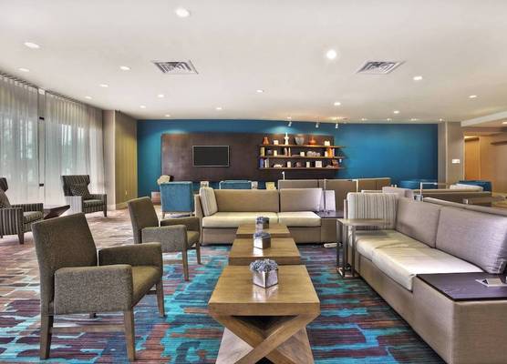 Courtyard by Marriott Gulfport Beachfront 1