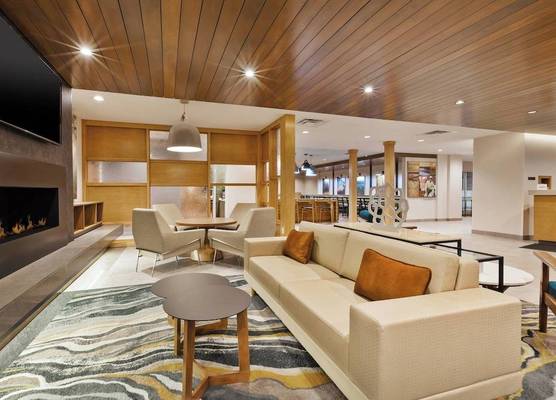Fairfield Inn & Suites by Marriott Kalamazoo 1