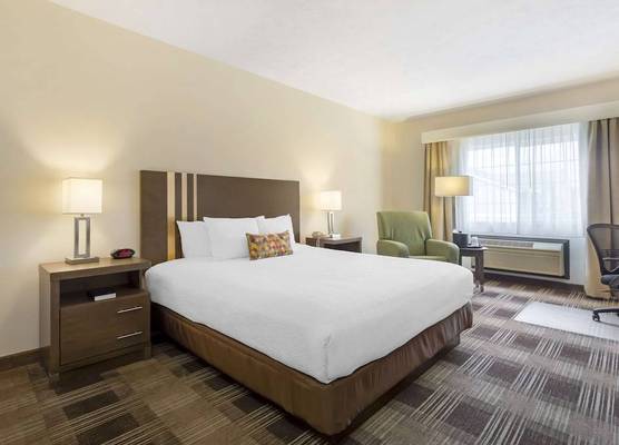 Best Western Plus The Inn at Horse Heaven 1