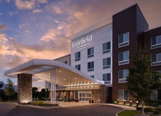 Fairfield Inn & Suites by Marriott Cleveland Tiedeman Road 1
