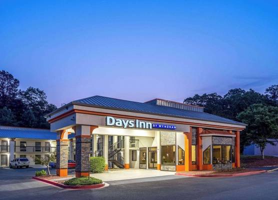 Days Inn by Wyndham Clemson 1