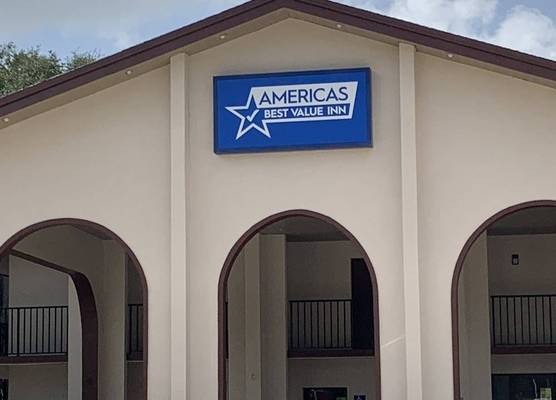 Americas Best Value Inn & Suites Melbourne 1