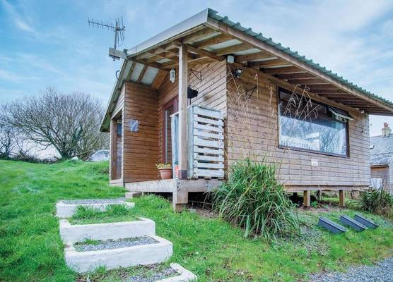 The Hygge Hut - 1 Bed - Freshwest Beach Retreat 1