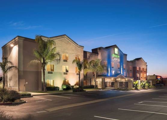 Holiday Inn Express ROCKLIN - GALLERIA AREA by IHG 1