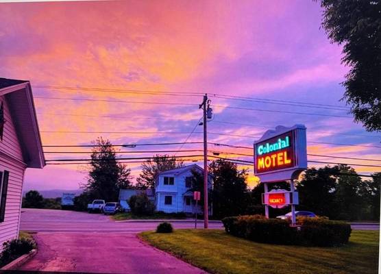 Colonial Motel 1
