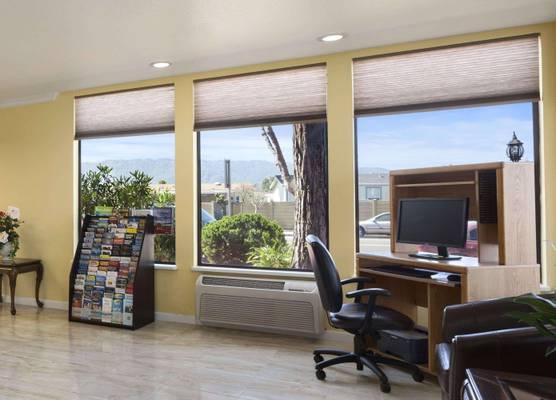Days Inn by Wyndham Gilroy 1