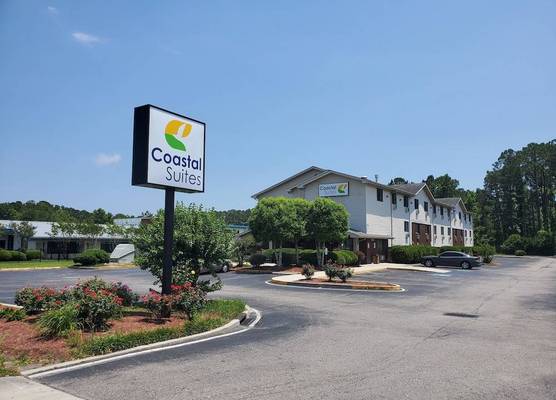 Coastal Inn & Suites 1