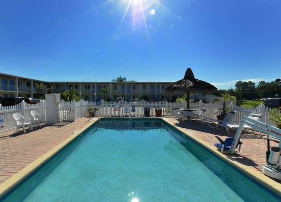 Americas Best Value Inn Bradenton-Sarasota 1